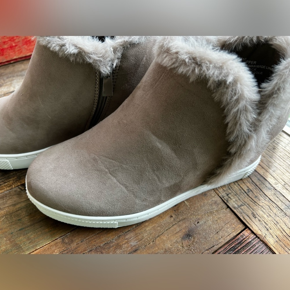 TORRID Fur Trim Sneaker Wedge (WW). Taupe color - Picture 4 of 10